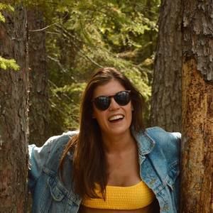 Meet your Posher, Laurie